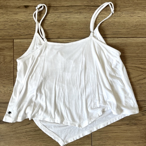 White slightly crop tank top from American Eagle - Picture 2 of 2